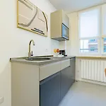 Guesthost - Cosy Milano- Buenos Aires & Loreto Апартаменты