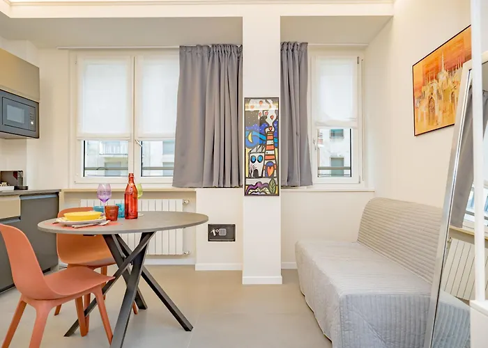 Apartment Guesthost - Cosy Milano- Buenos Aires & Loreto Milan